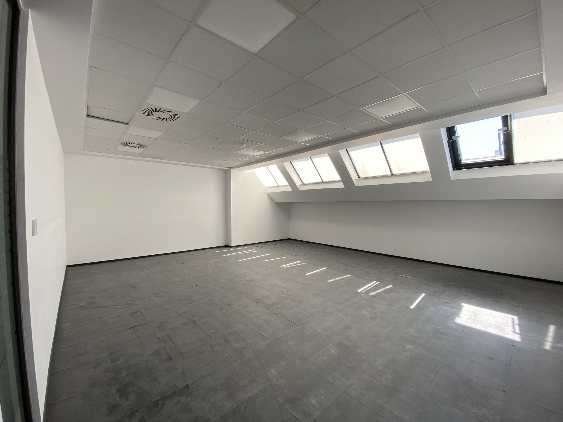 Comercial de închiriat în IS Iasi, 570 m²