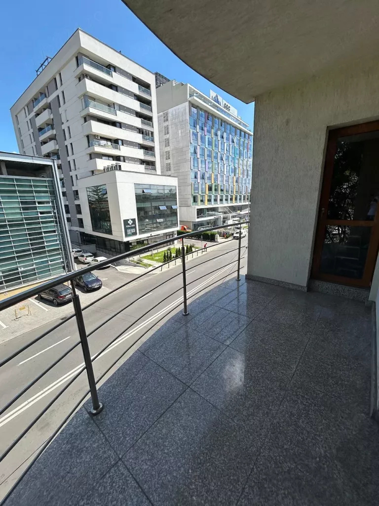 Apartament de închiriat în AG Pitesti, 7000 m²