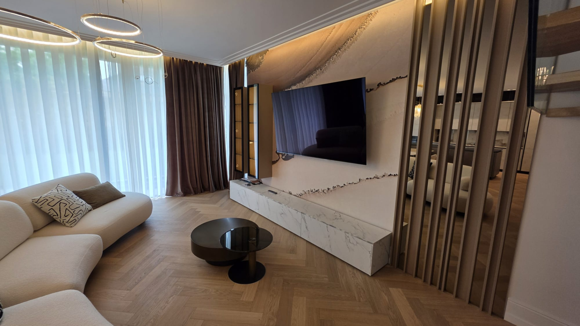 Casă de vânzare în IF Voluntari, 400 m²