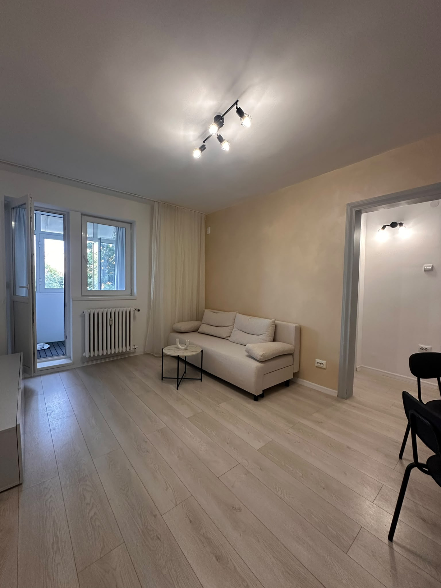 Apartament de vânzare în B Bucuresti, Gheorghe Duca Nr. 10-22 ([object Object]), 49 m²