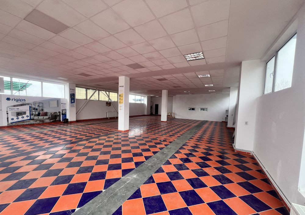 Birou de închiriat în DB Gaesti, 1000 m²