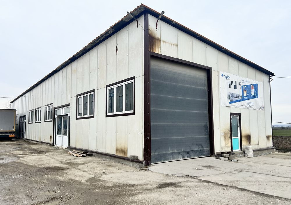 Birou de închiriat în DB Gaesti, 1000 m²