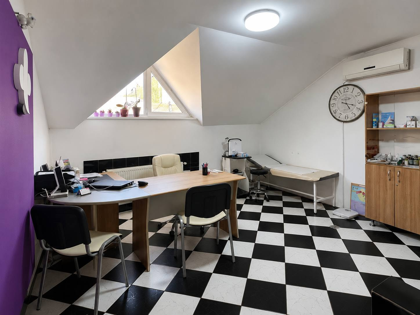 Comercial de închiriat în TM Timisoara, 17 m²