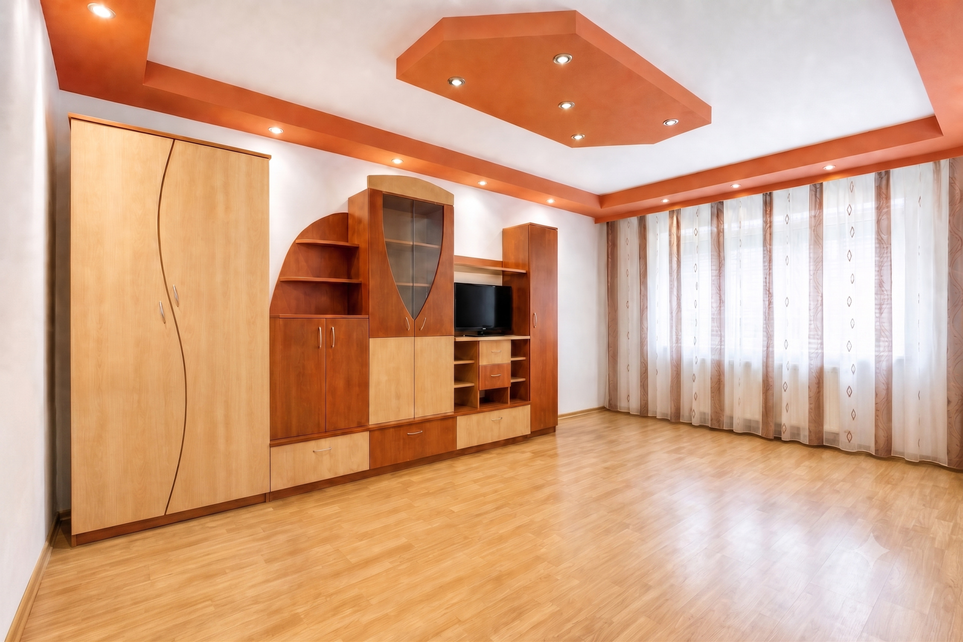 Apartament 2 camere | Etaj 2 | Decomandat | Lipovei
