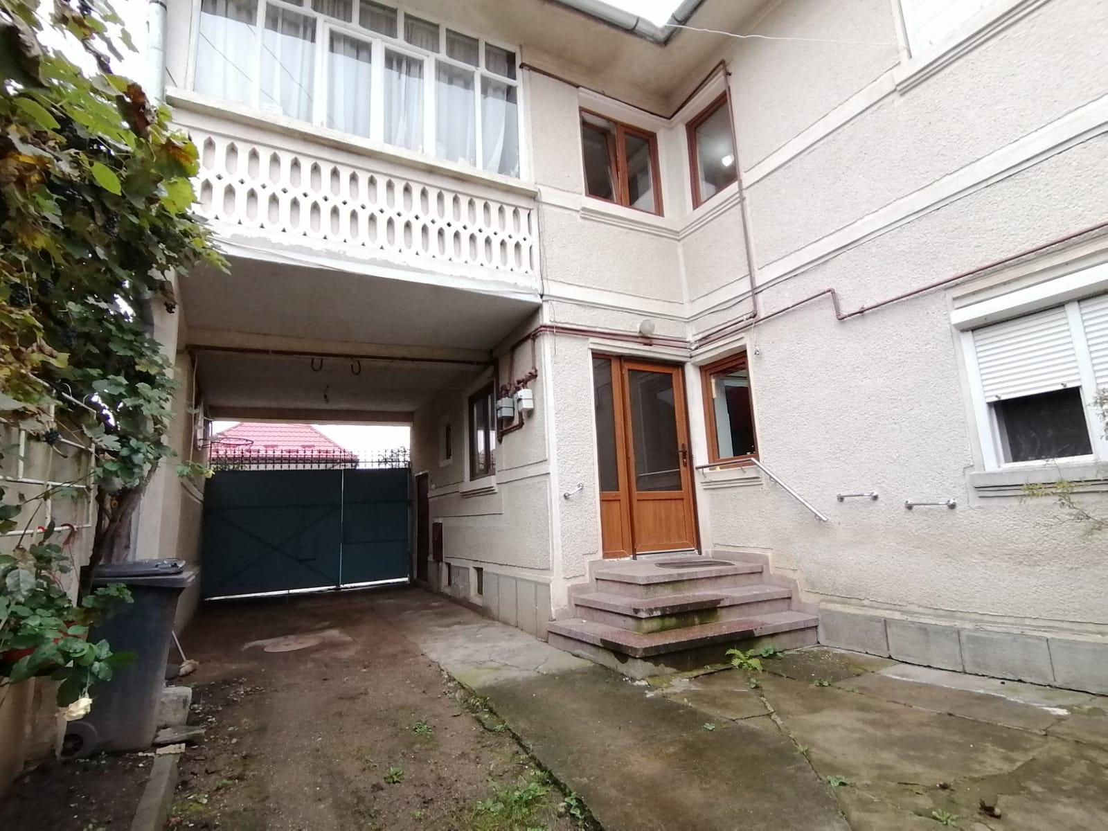 House for Sale – Făgăraș 110 sqm, Shared Courtyard! 3
