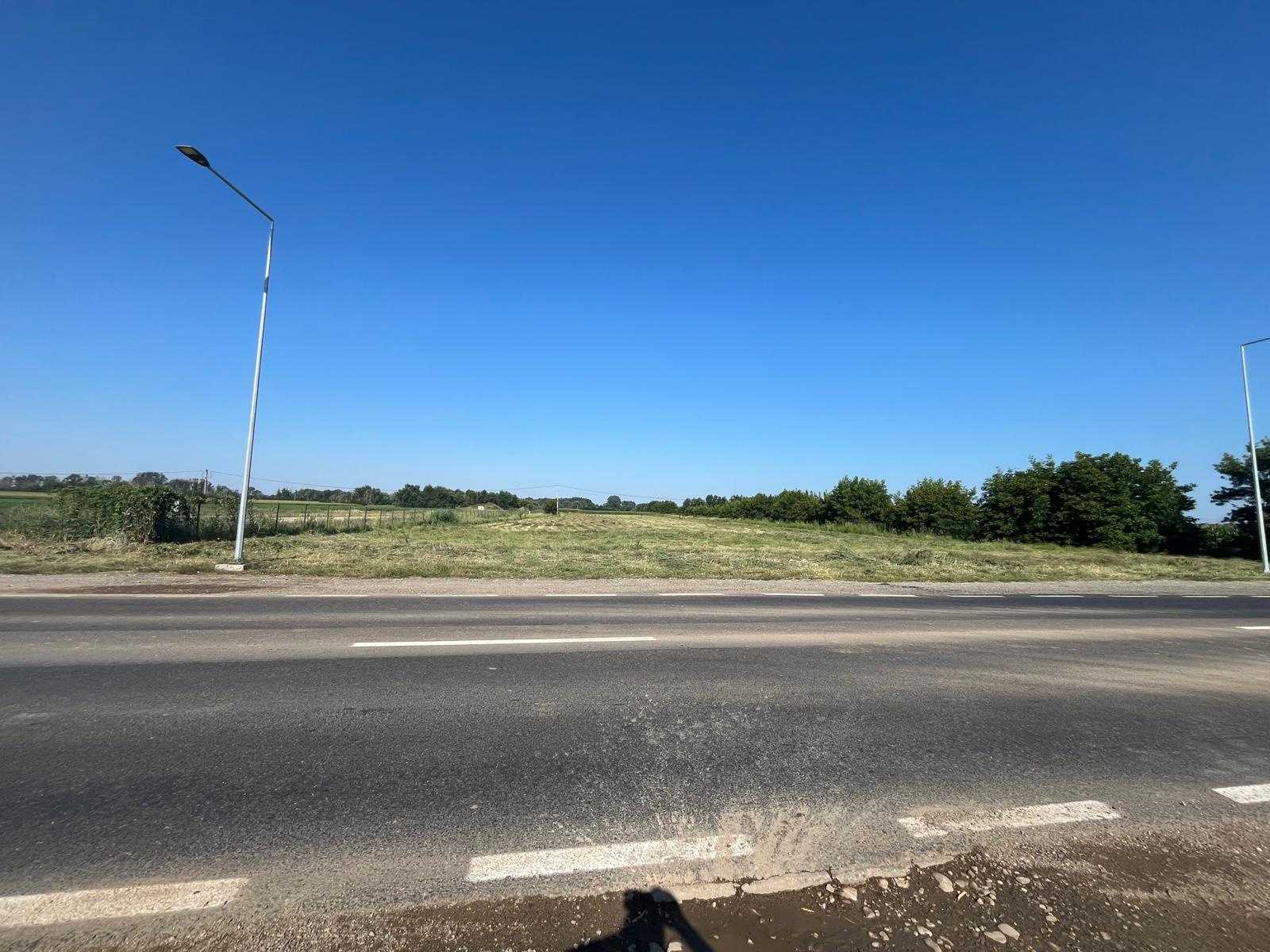 Premium building land 15,000 sqm on DN61 next to Găești Ring Road with quick access to A1 3