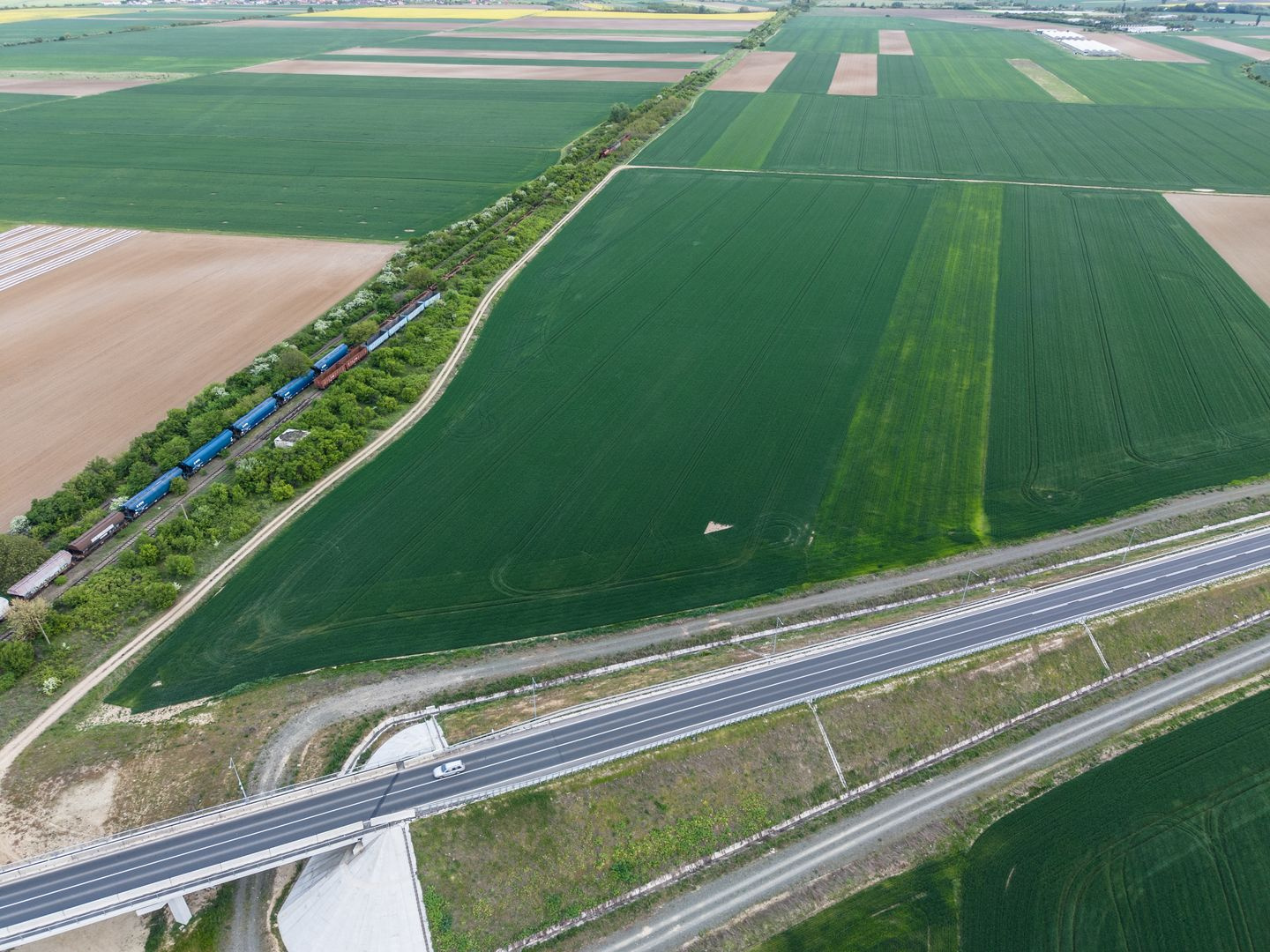 INDUSTRIAL LAND INTRAVILAN – 38,226 SQ M | NEXT TO PROFI WAREHOUSE | 4