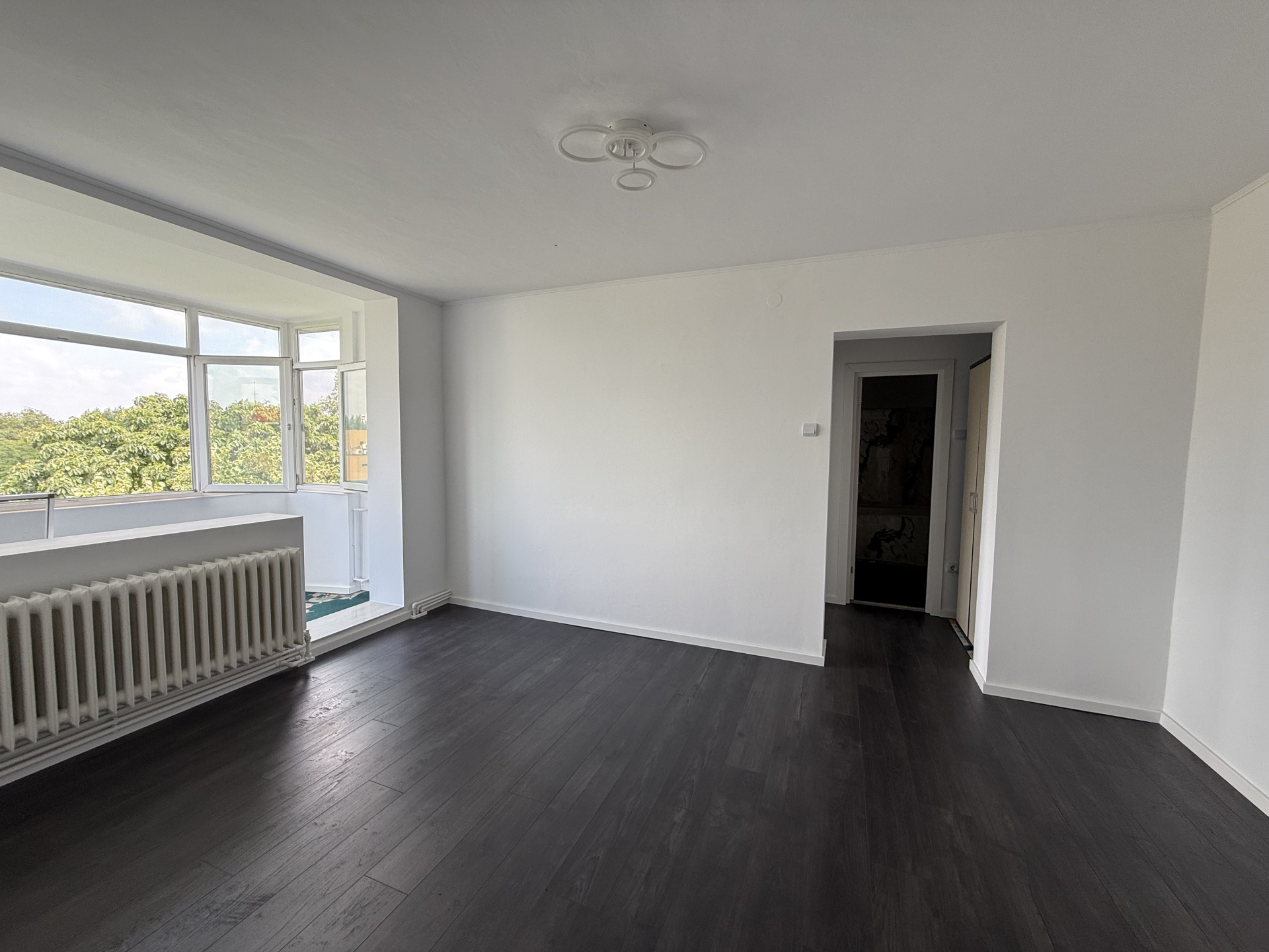 🏡 Apartament 2 camere complet renovat în Podul Ros – aproape de Palas Mall