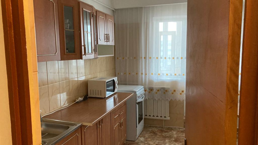 Vanzare apartament2 camere Fratii Golesti