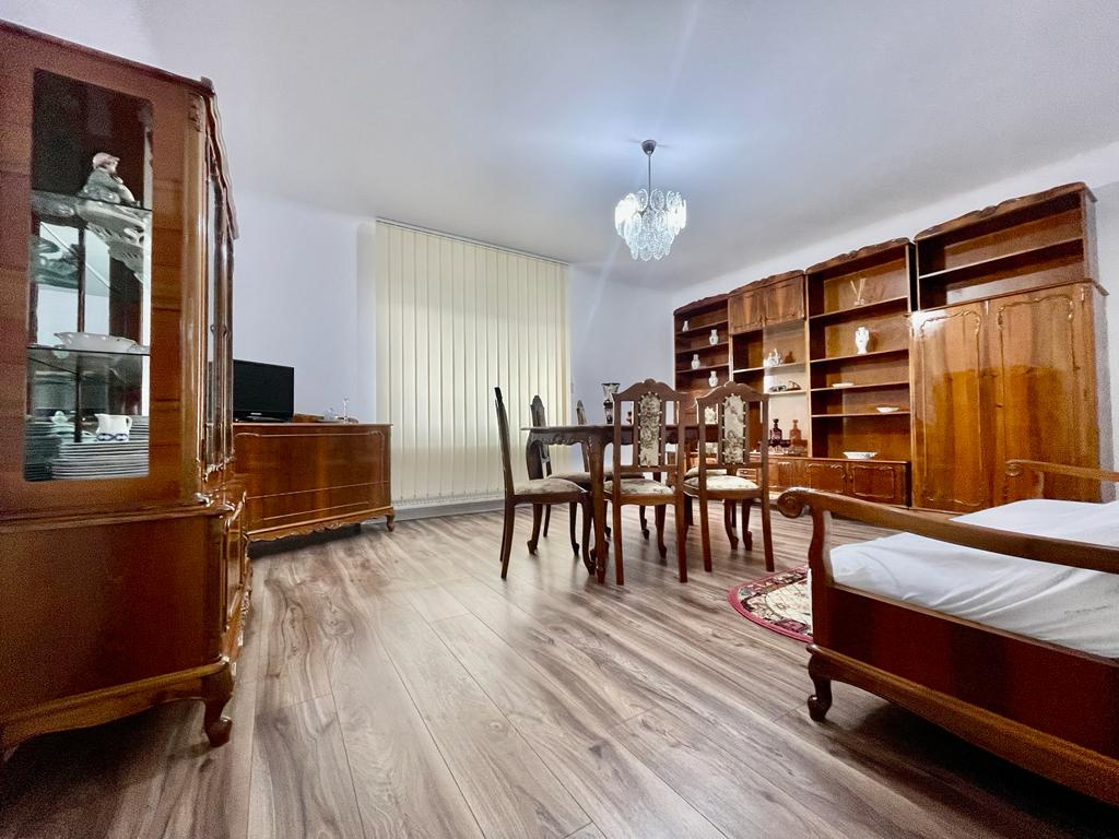 Casă de închiriat în CJ Cluj-Napoca, 180 m²