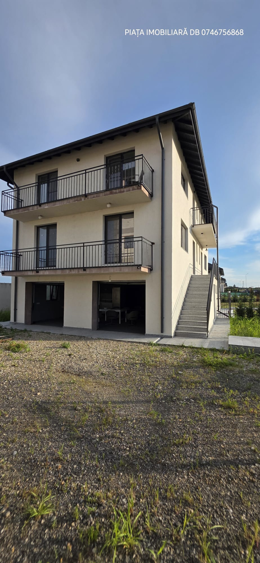 Casă D+P+E+M premium de vânzare în Ulmi – Mătraca | 240 mp utili | Teren 400 mp