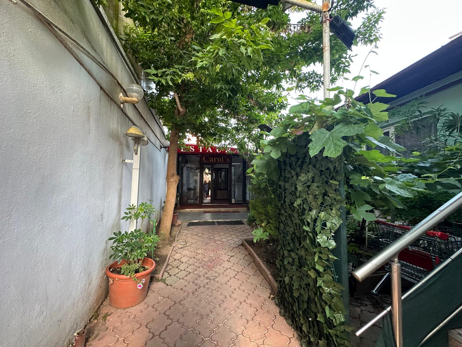 Comercial de vânzare în B Bucuresti, 650 m²