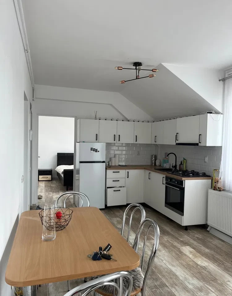 Apartament 2 camere | Balcon 7 mp | Parcare | Tineretului, Floresti
