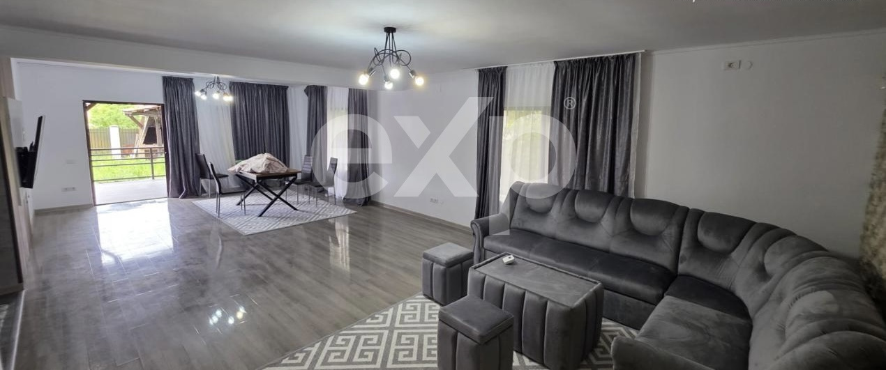 Casa Premium zonă centrală Targoviste P+1 - 4 dormitoare + living, teren 500 mp