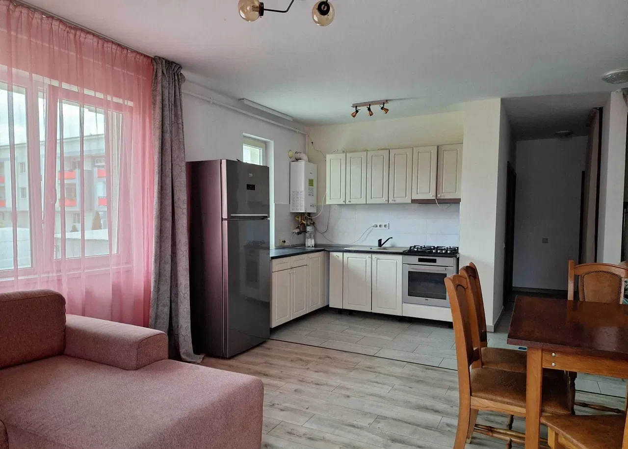 Apartament 3 camere | 2 bai | Garaj | Sesul de Sus