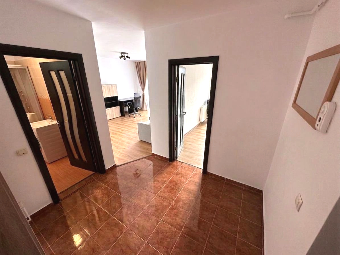 Apartament 1 cameră decomandat, renovat, Loc de parcare CF, Floresti