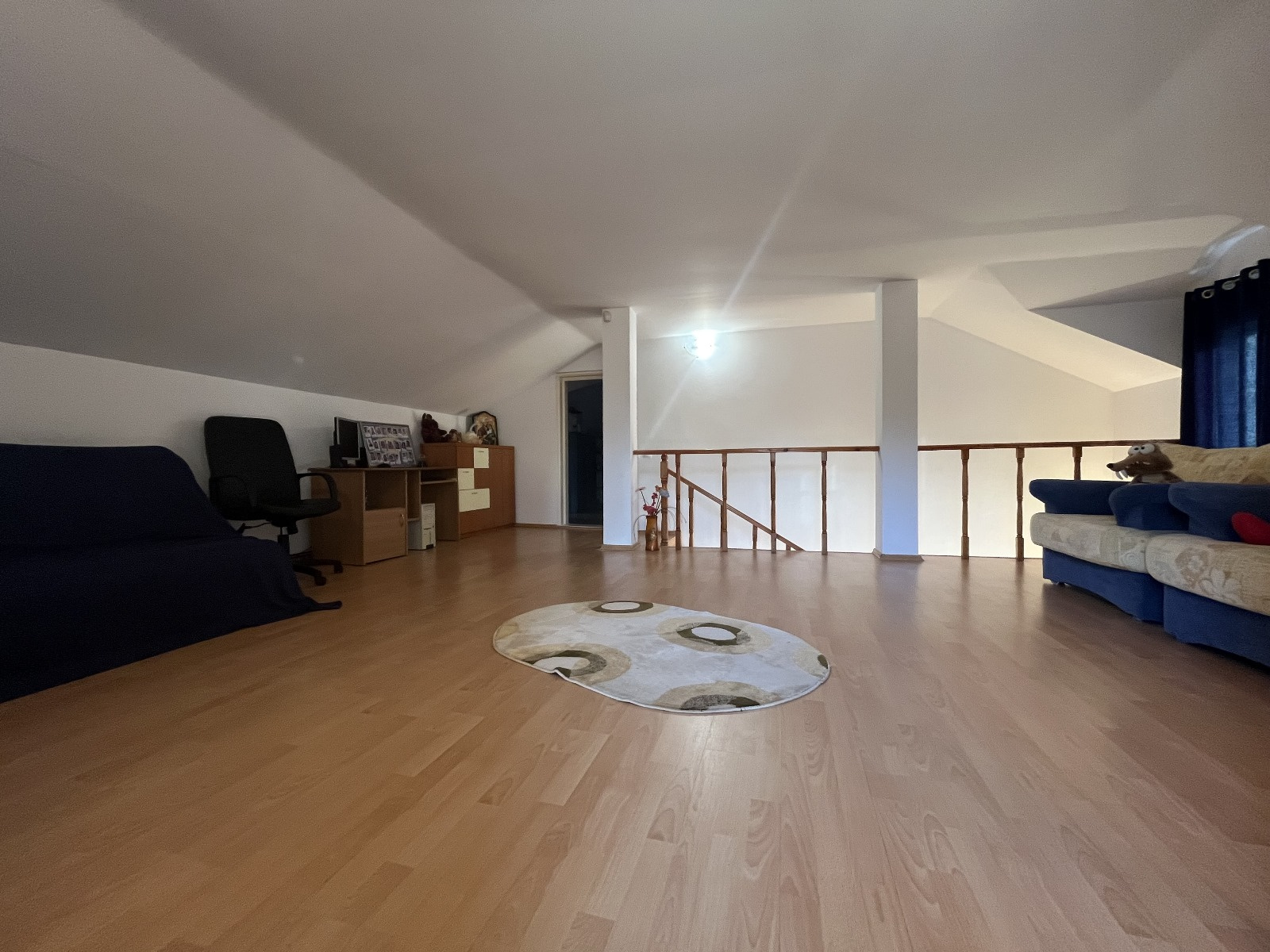 Casă P+M cu vedere spre pădure și teren de 866 mp in Magura Hulubesti
