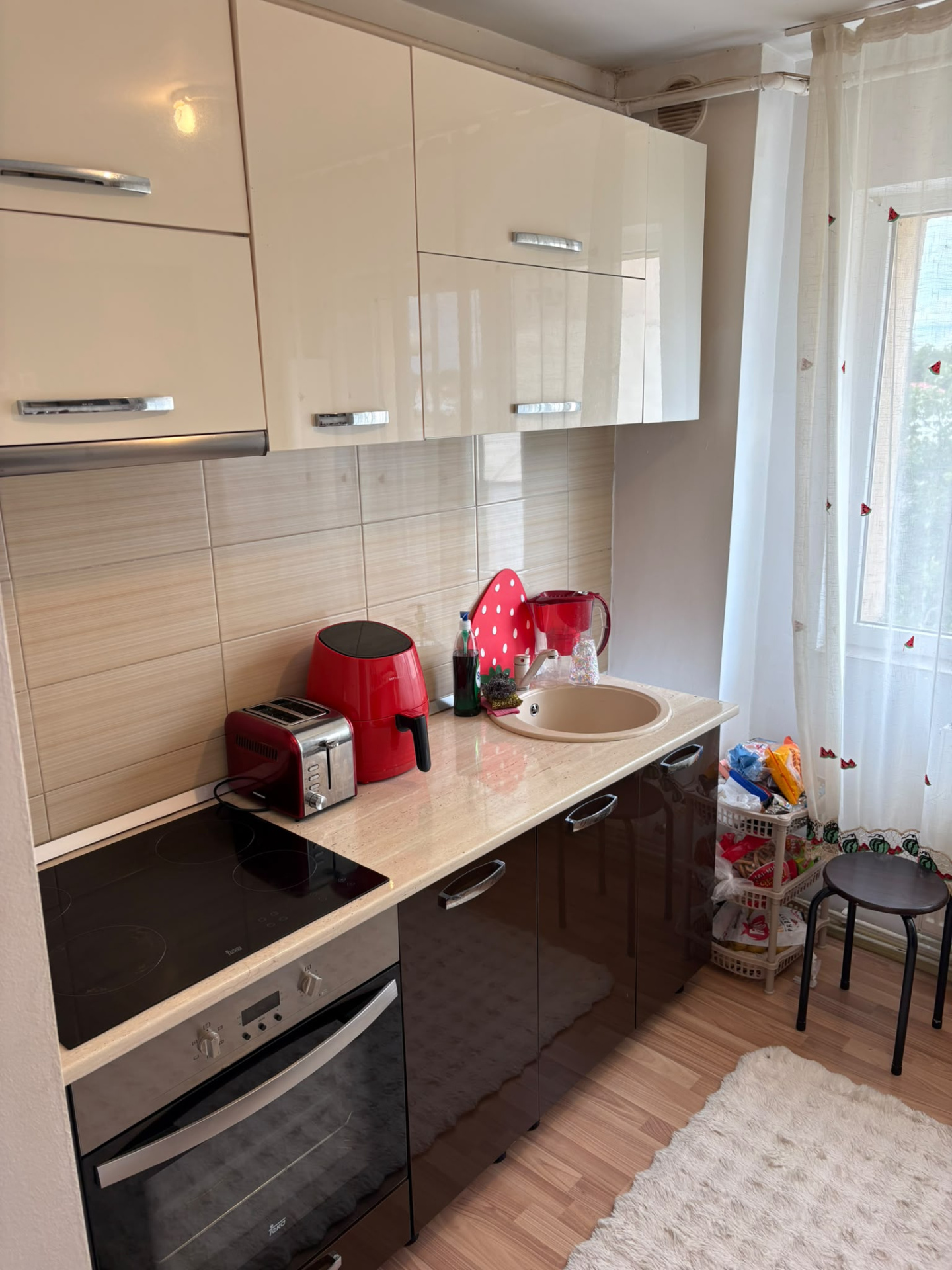 APARTAMENT 2 CAMERE COSTESTI