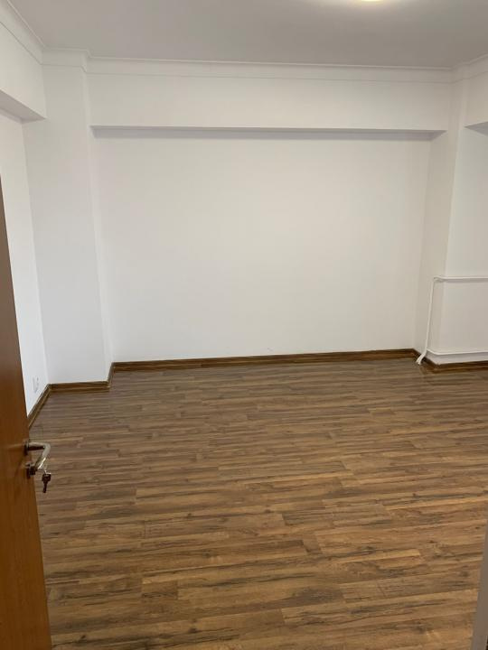 Apartament cu 2 camere de vanzare in zona Piata Unirii