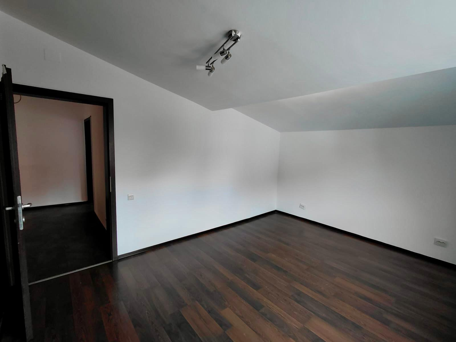 Casa de inchirait in Brasov, Bartolomeu, 4 camere, 120 mp - 550 euro
