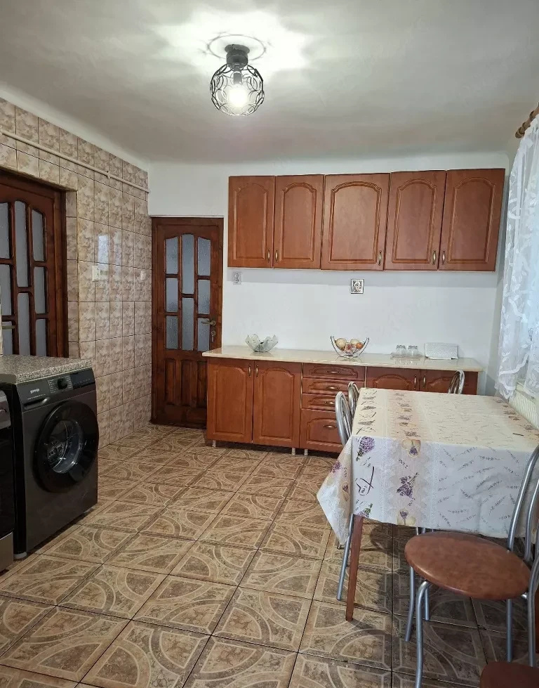 Apartament 3 camere | Parcare in curte | Calea Turzii