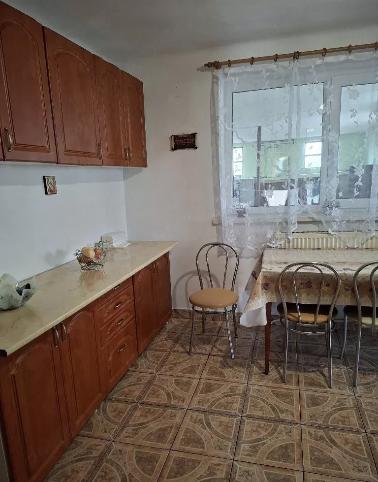 Apartament 3 camere | Parcare in curte | Calea Turzii