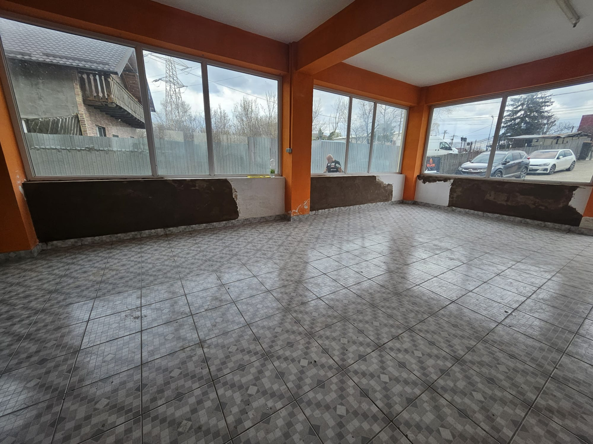 🏢 Spațiu Comercial Open Space 235 mp – Parter, Calea Ialomiței 2 (Vitrină 12 m)