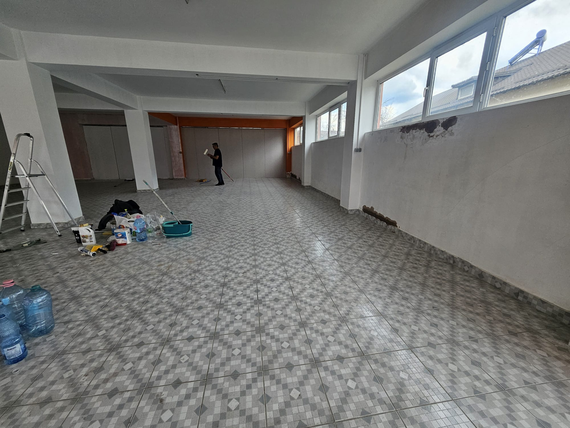🏢 Spațiu Comercial Open Space 235 mp – Parter, Calea Ialomiței 2 (Vitrină 12 m)