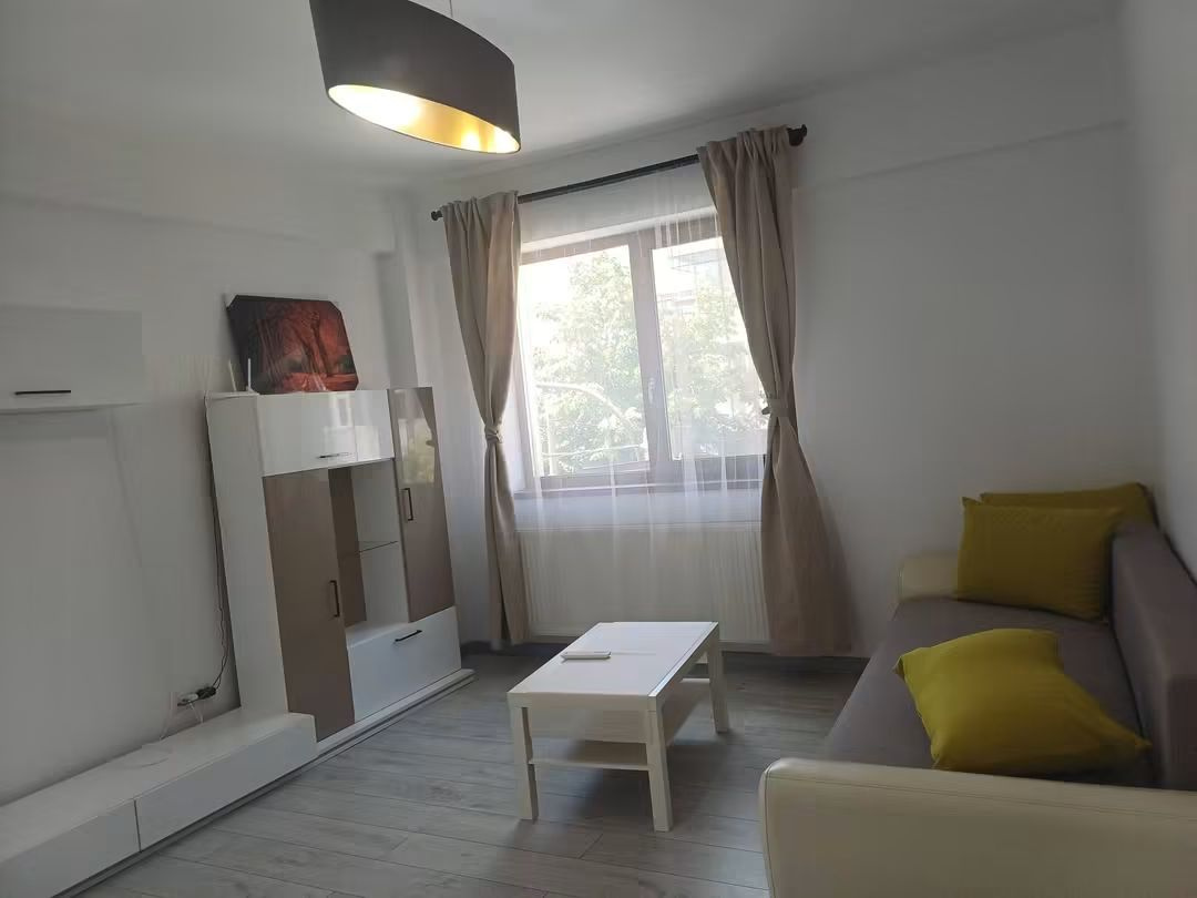Apartament de închiriat în AG Pitesti, 60 m²