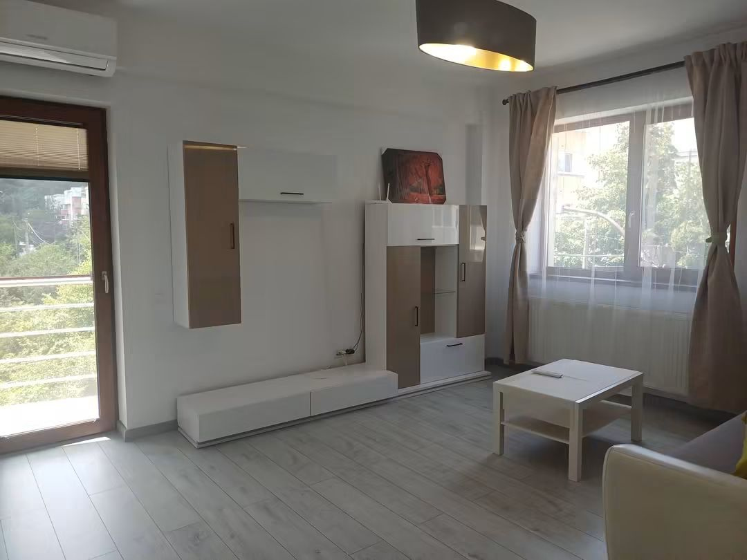 Apartament de închiriat în AG Pitesti, 60 m²