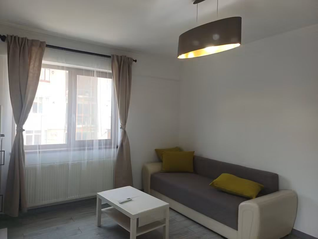 Apartament de închiriat în AG Pitesti, 60 m²