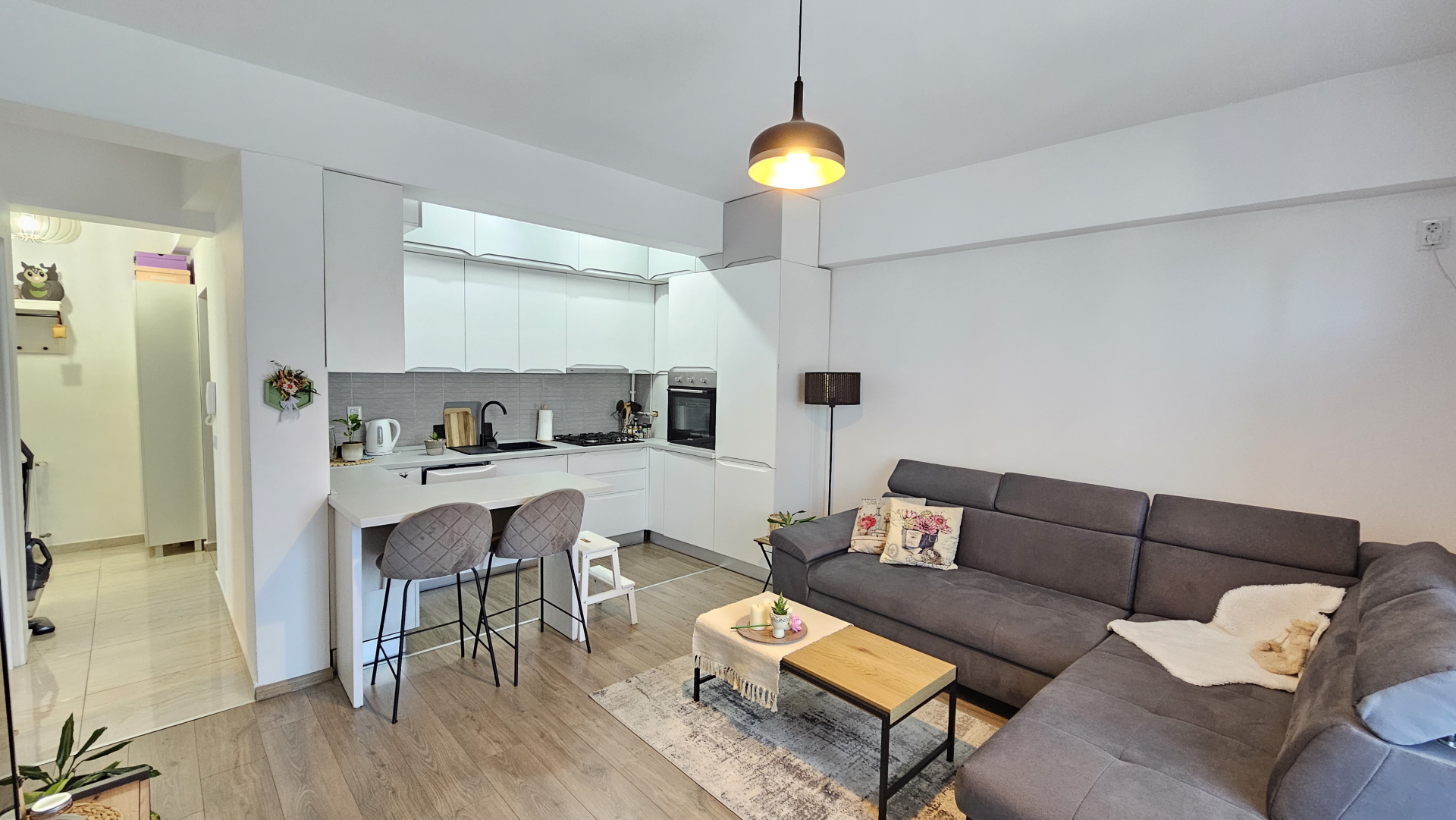 De inchiriat apartament 2 camere in Pajura/ Bucurestii Noi