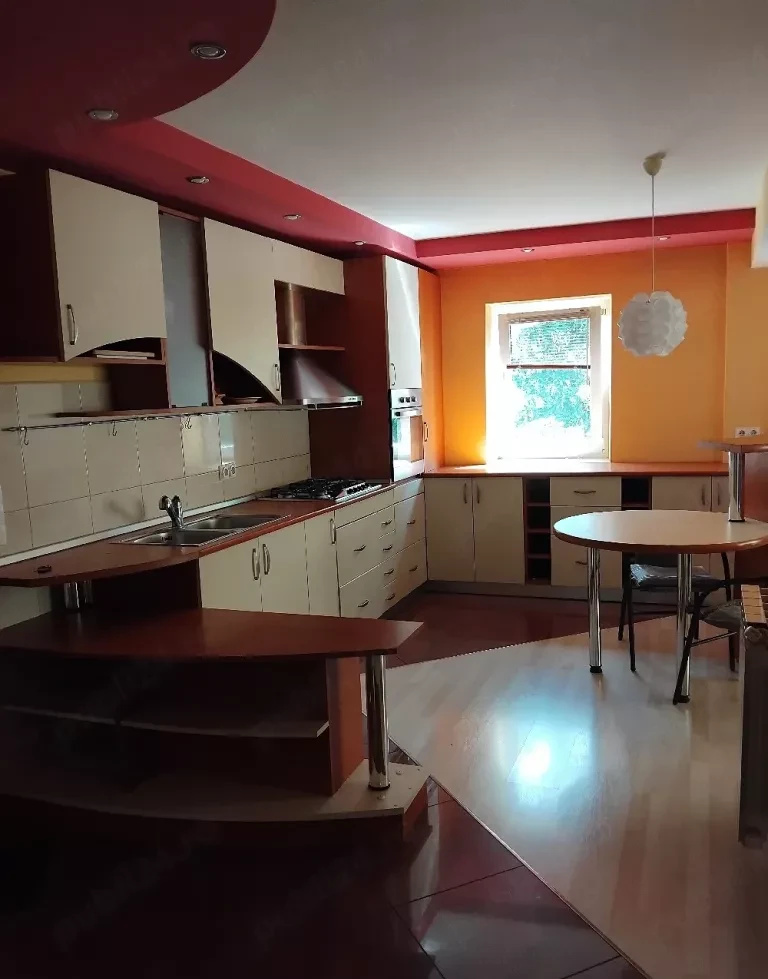 Apartament 3 camere | 2 balcoane | Plopilor