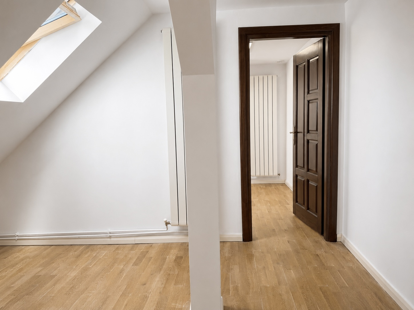 Apartament cu 2 camere de vânzare, complet renovat, “Grădină cu Magnolii”