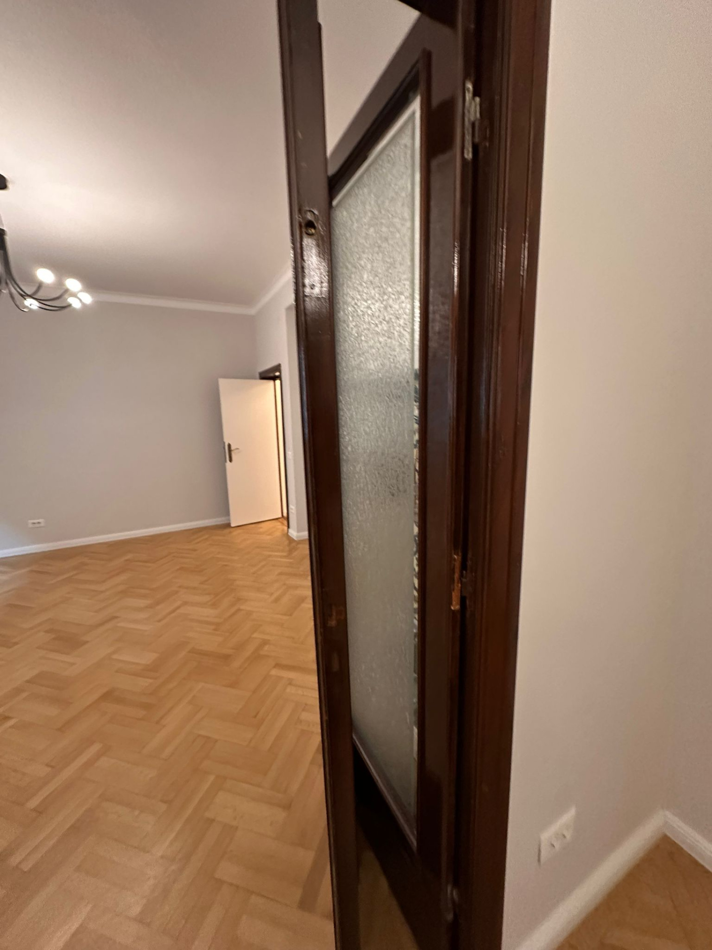 Inchiriere apartament 4 camere parter Dorobanti