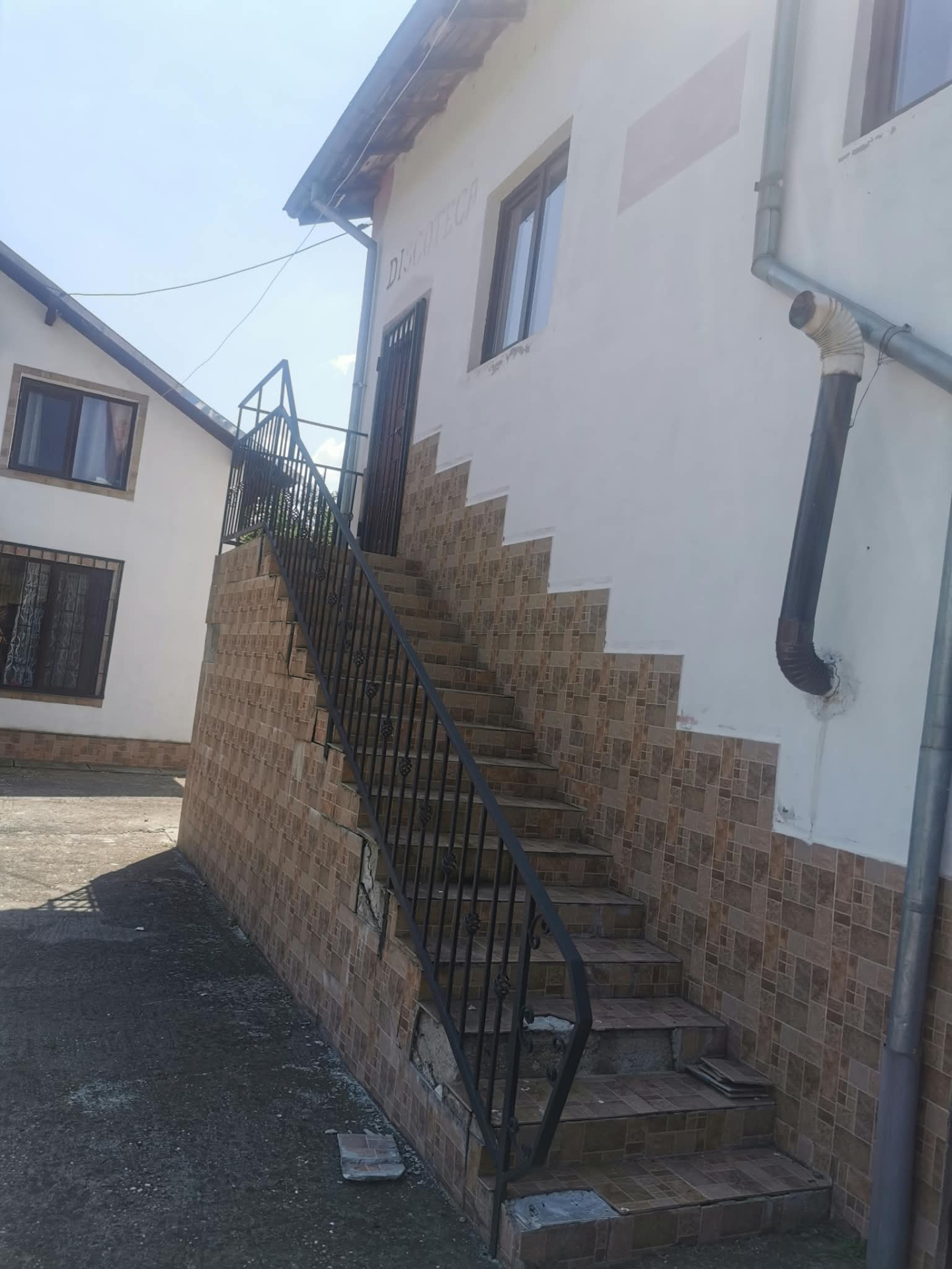 Comercial de închiriat în DB Ungureni (Dragomiresti)