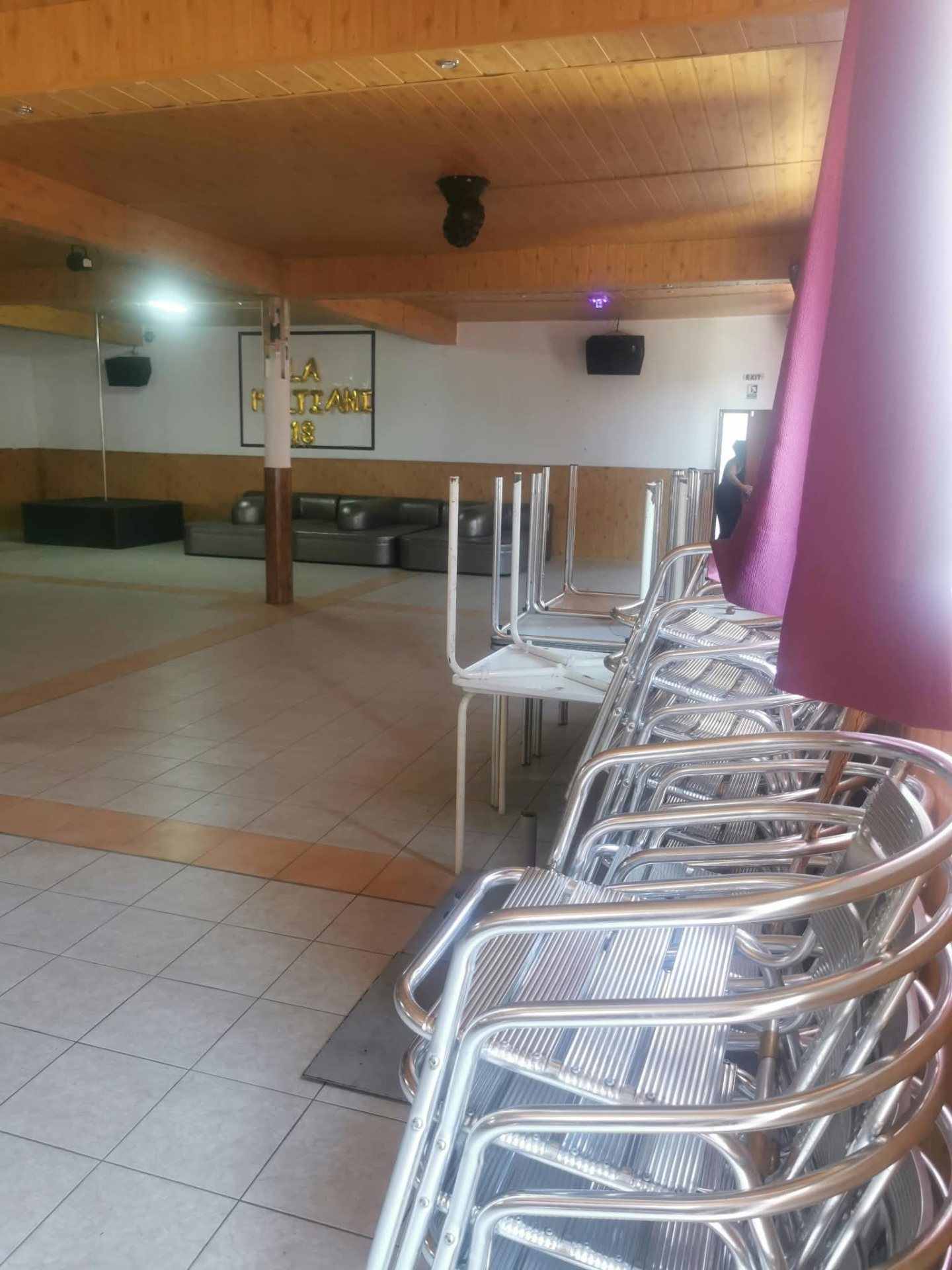 Comercial de închiriat în DB Ungureni (Dragomiresti)