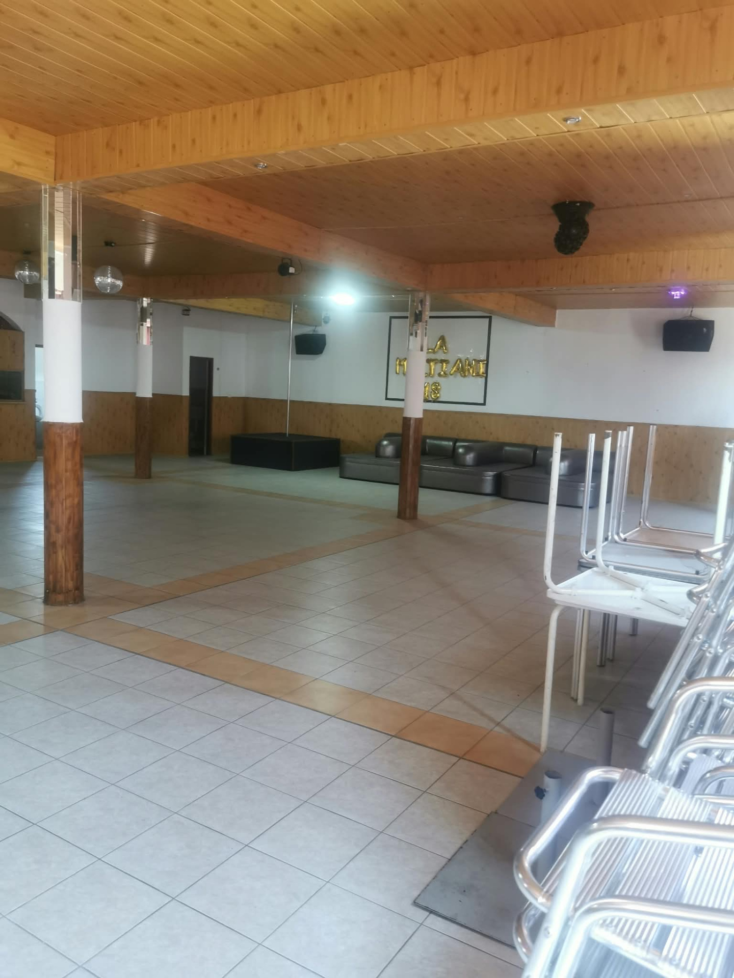 Comercial de închiriat în DB Ungureni (Dragomiresti)