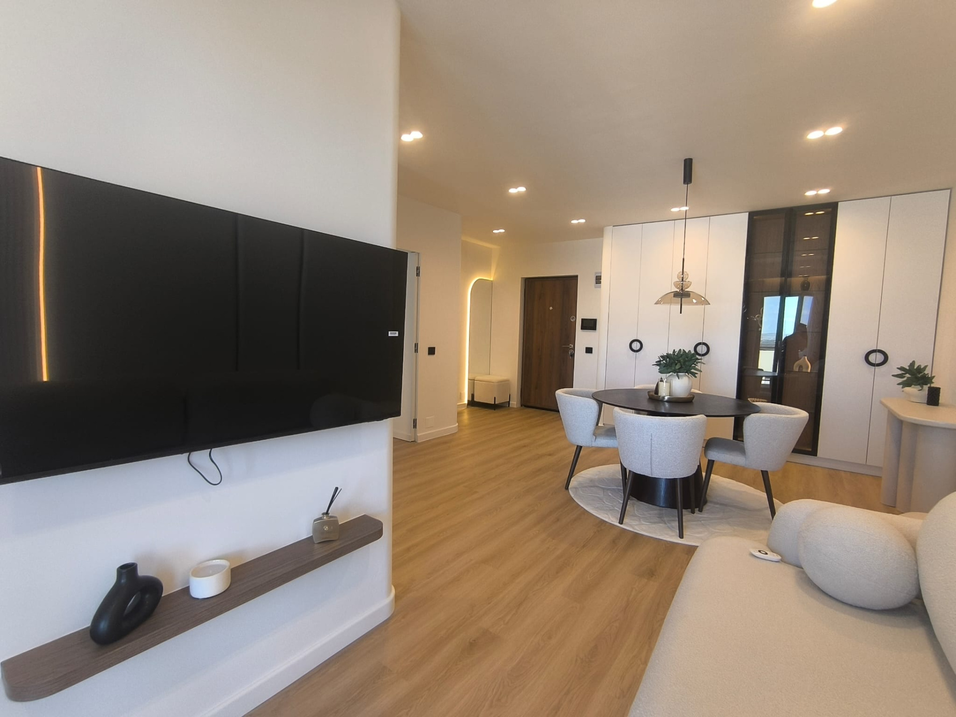 Apartament de vânzare în CJ Floresti, 51 m²