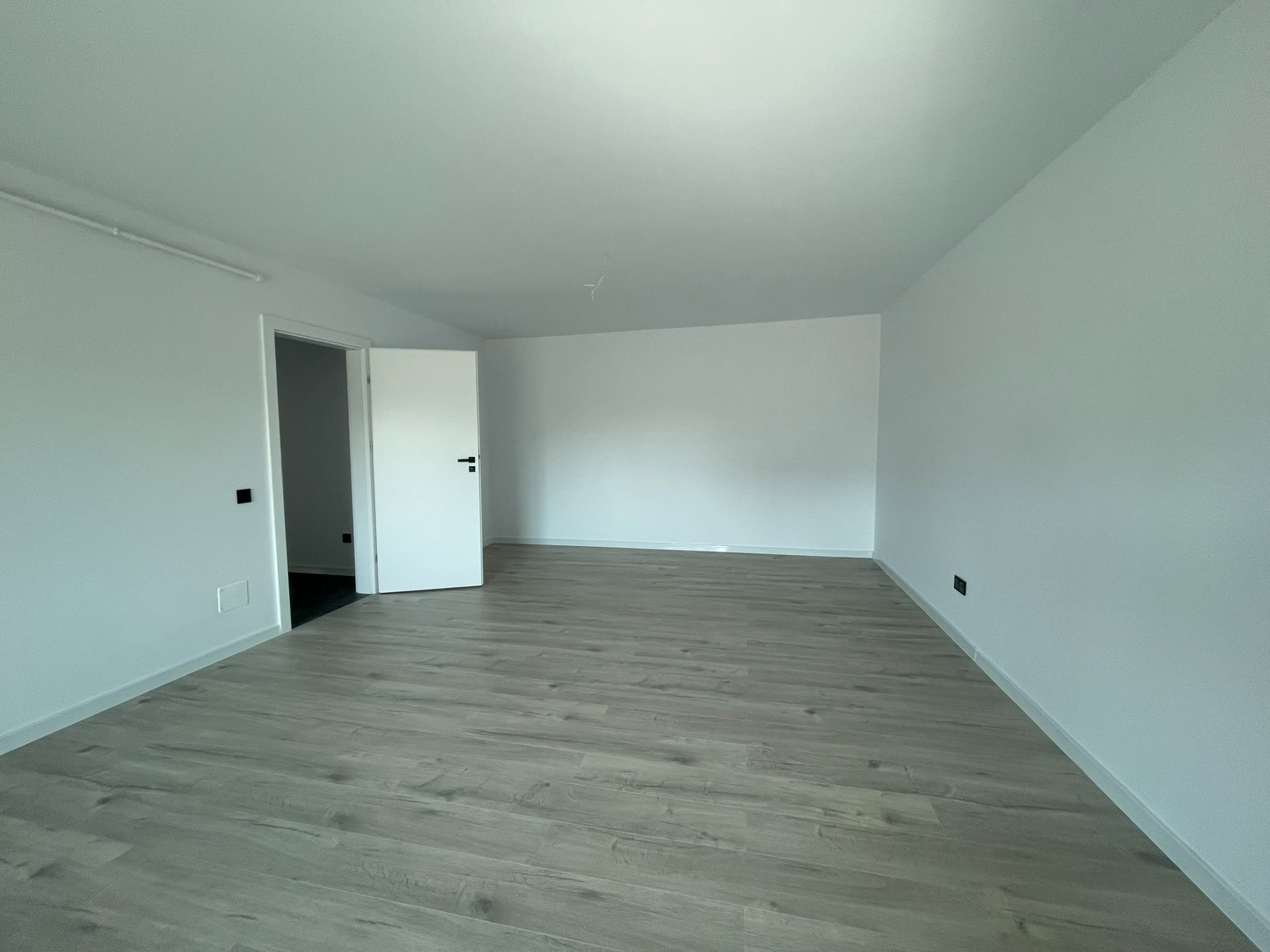 Apartament de vânzare în AG Pitesti, Dumitru Bratianu Nr. 33 ([object Object]), 97 m²