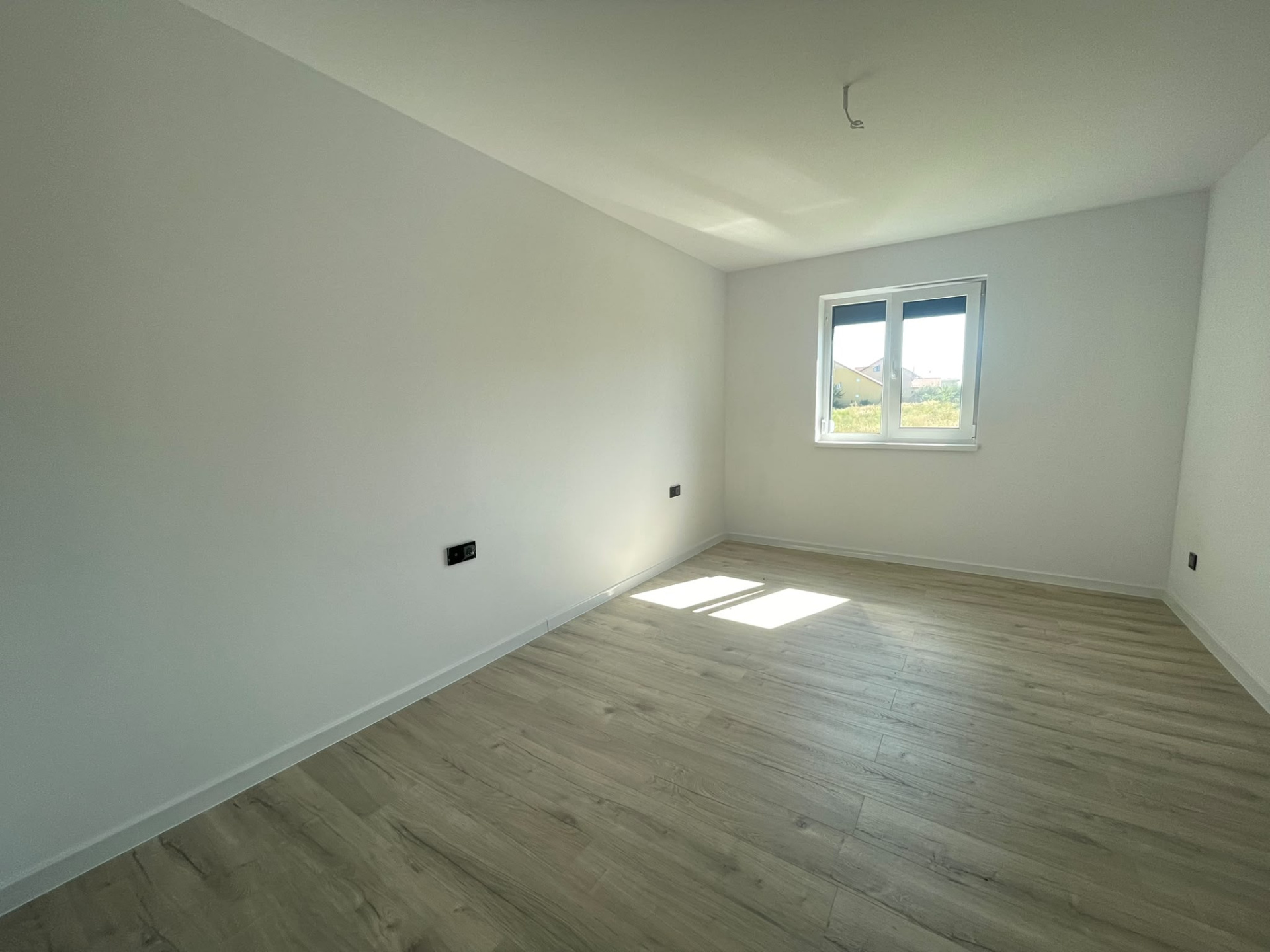 Apartament de vânzare în AG Pitesti, Dumitru Bratianu Nr. 33 ([object Object]), 97 m²