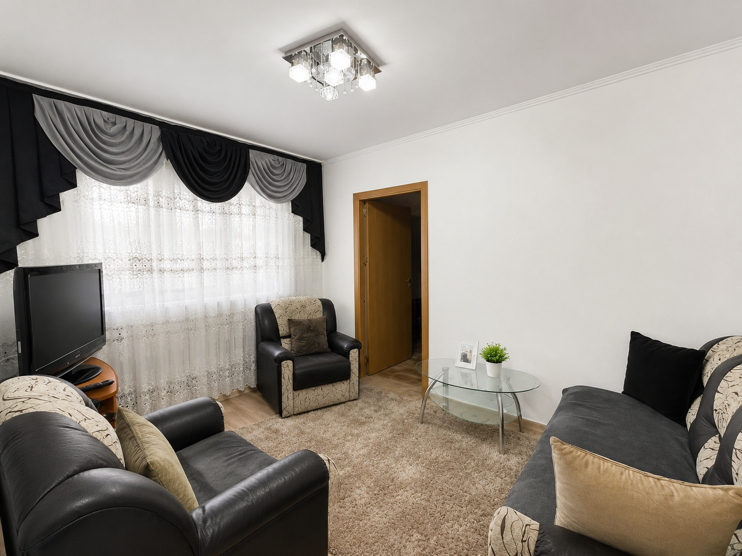 Garsonieră tip studio, zona Lidl Exercițiu – Pitești