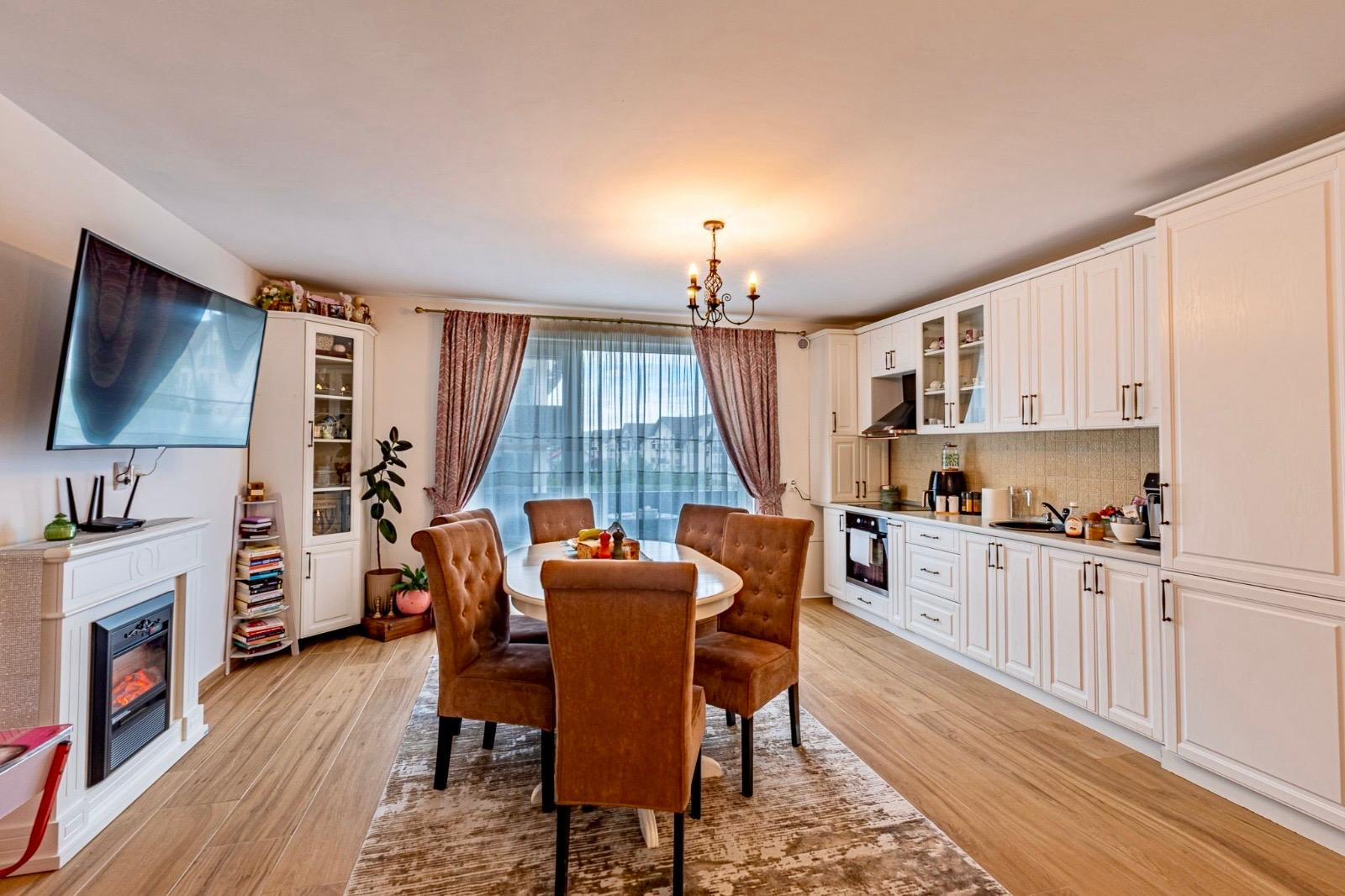 Apartament 2 camere modern Rasnov 58 mp balcon Parcare 440 euro.