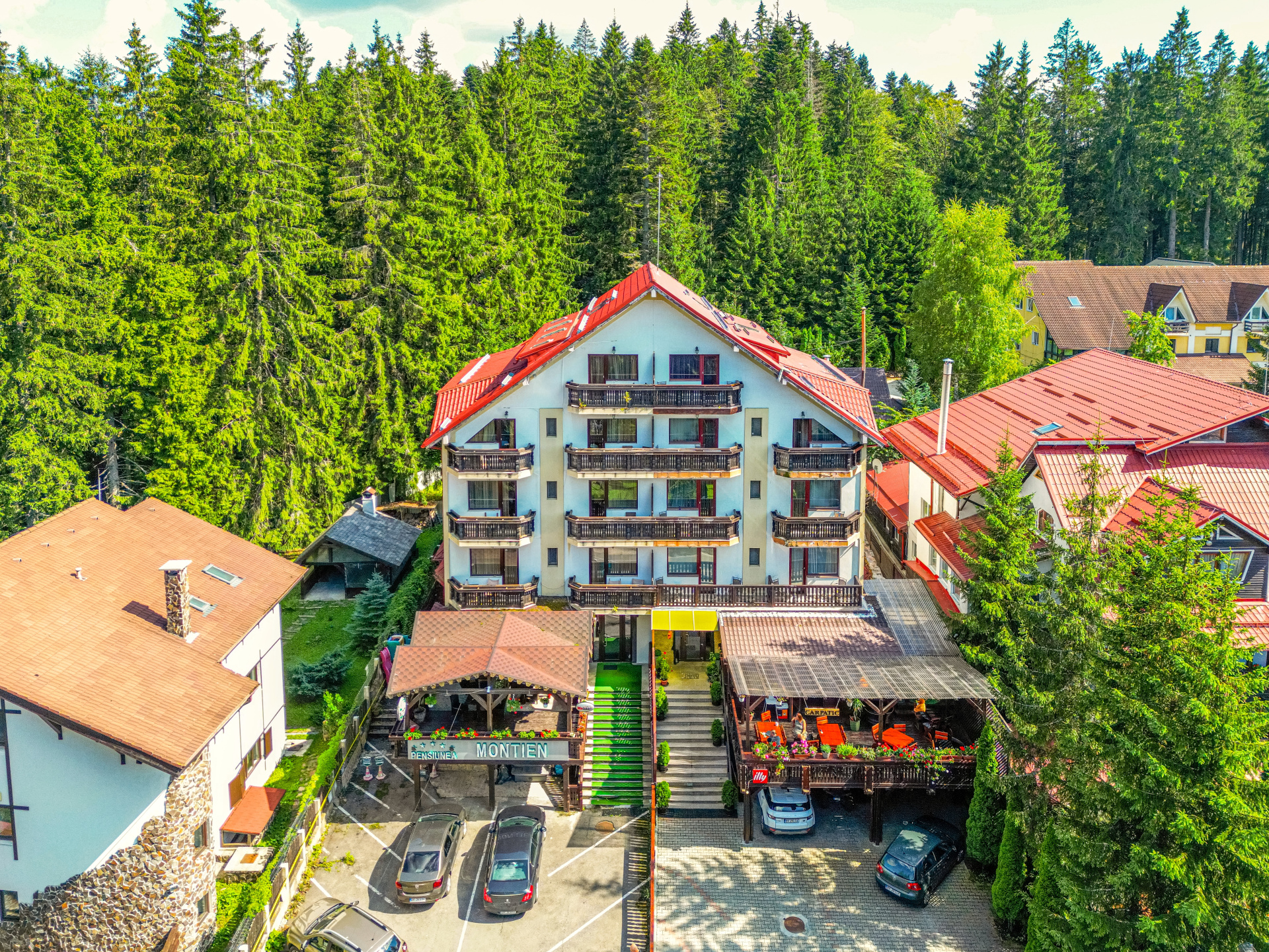 Hotel de vânzare în BV Predeal, Trei Brazi Nr. 59A ([object Object]), 700 m²