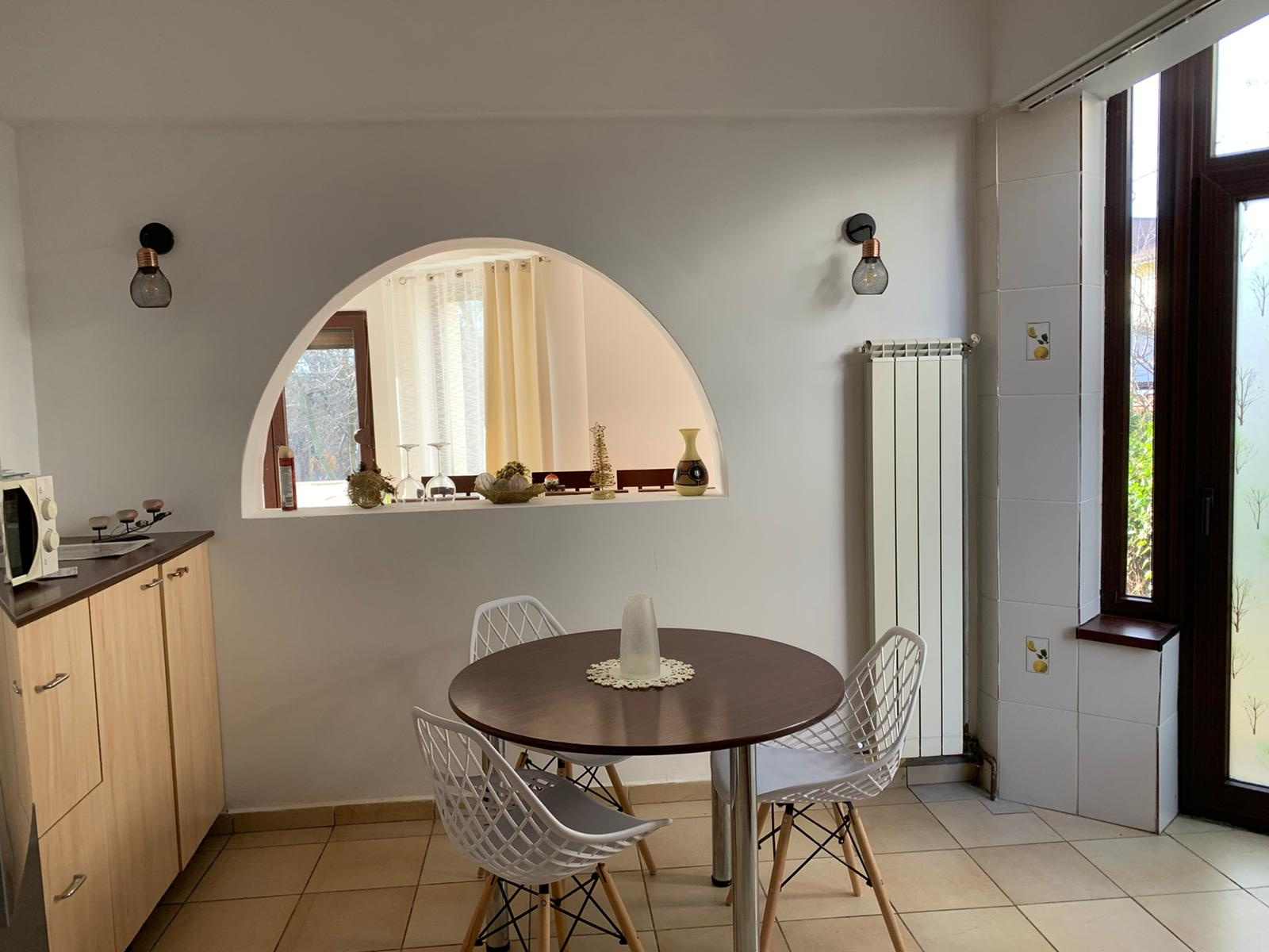House de închiriat în IS Iasi, 135 m²