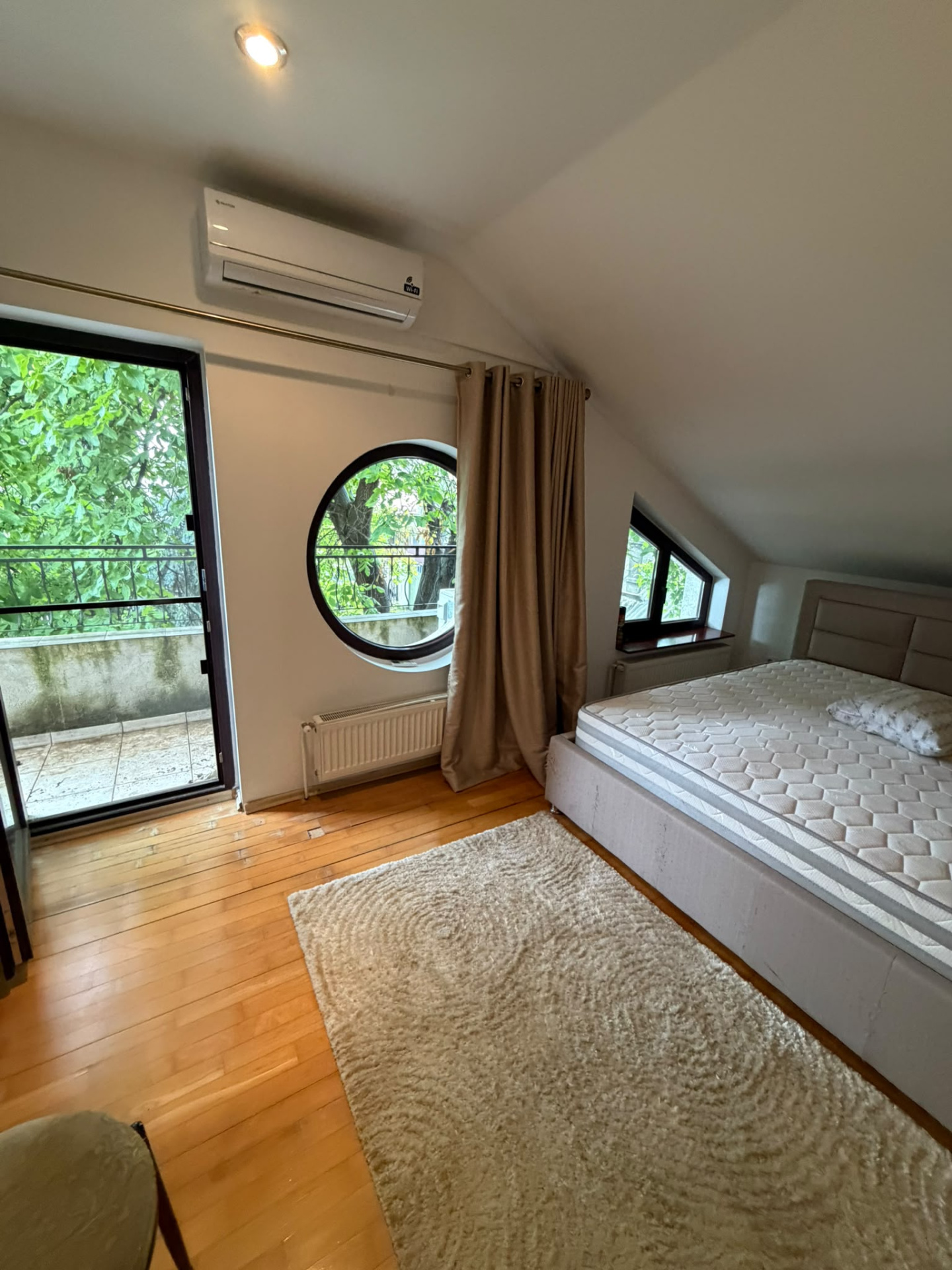 House de închiriat în IS Iasi, 135 m²