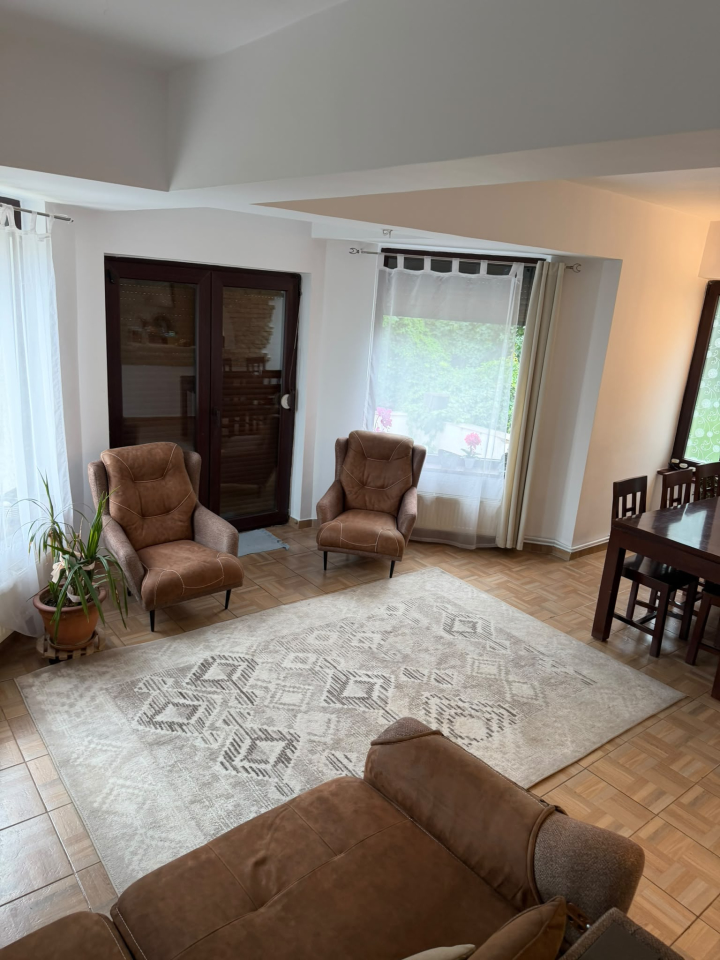 House de închiriat în IS Iasi, 135 m²