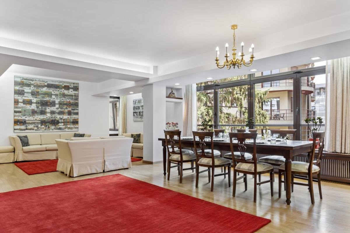 Apartment de închiriat în B Bucuresti, 150 m²