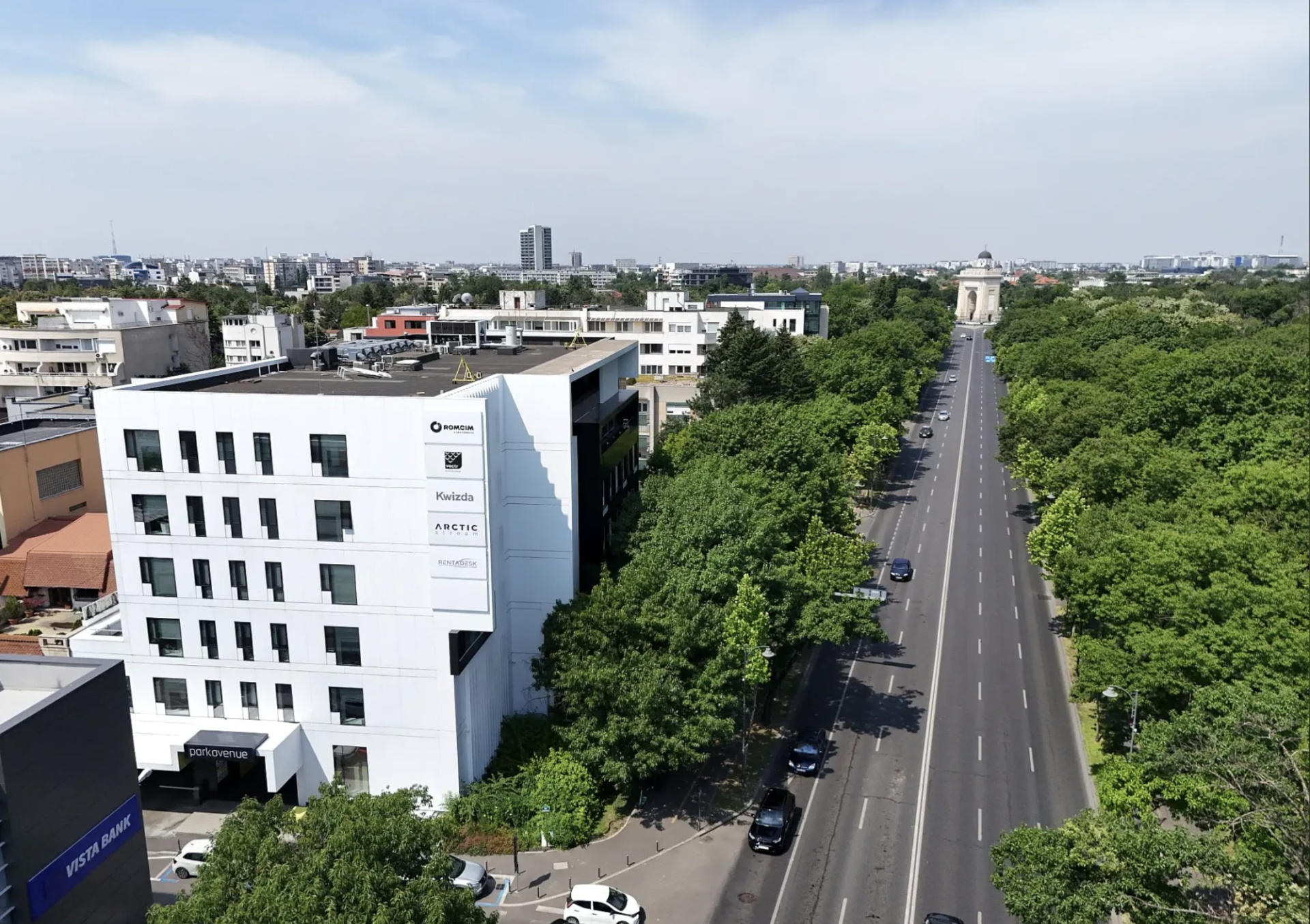 Commercial de închiriat în B Bucuresti, 353 m²
