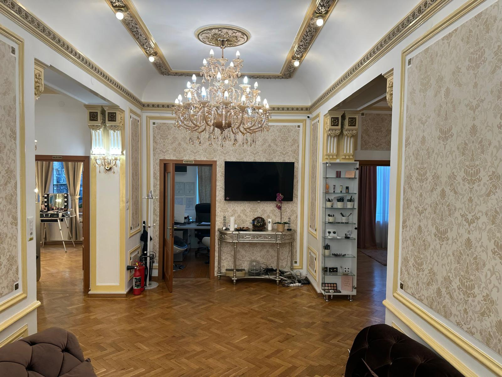 Apartment de închiriat în B Bucuresti, 160 m²